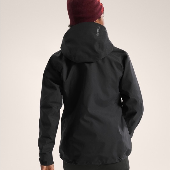 Arc'teryx Women's Beta AR Jacket - Picture 9 of 10